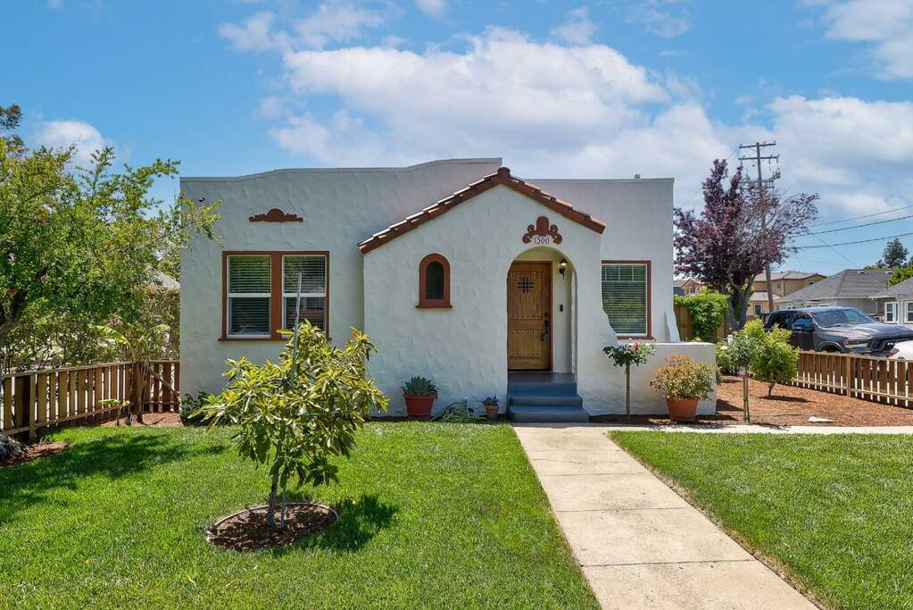 300 E Mc Kinley Avenue, Sunnyvale, CA 94086