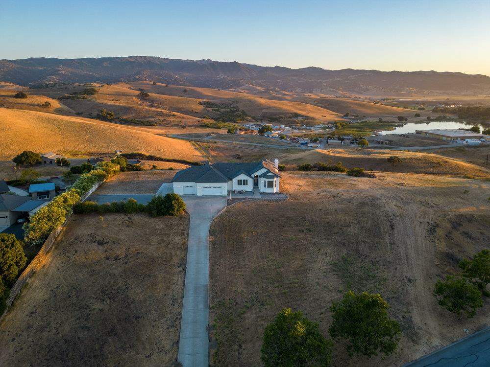 2700 Geneil Court, Hollister, CA 95023