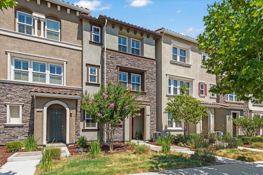 17986 Monterey Street, Morgan Hill, CA 95037