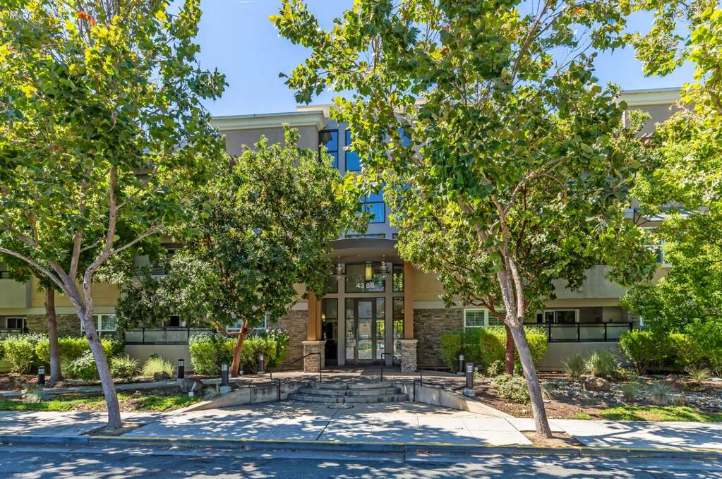 4388 El Camino Real #329, Los Altos, CA 94022