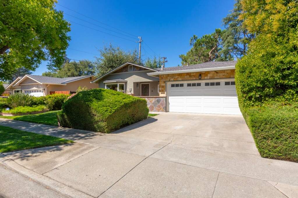 981 Foxglove Drive, Sunnyvale, CA 94086
