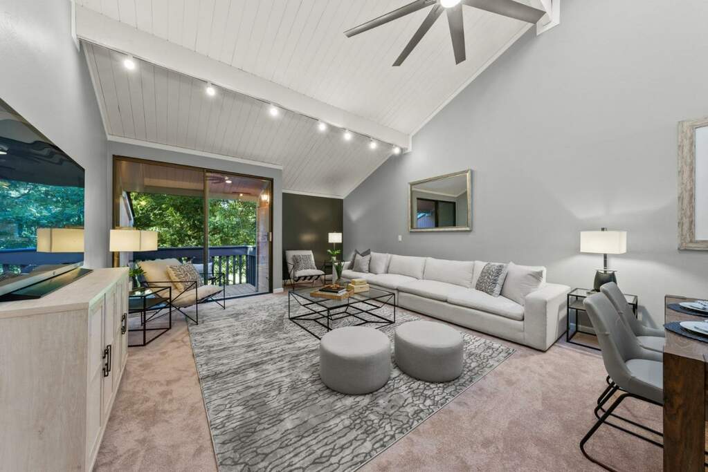 196 Central Avenue, Mountain View, CA 94043