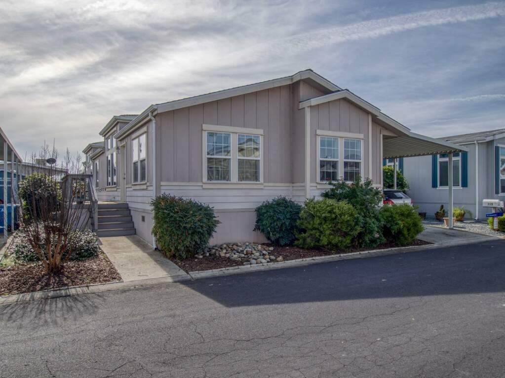 500 W 10th Street #115, Gilroy, CA 95020