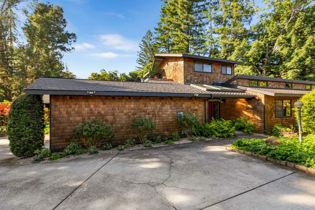 18500 Vessing Road, Saratoga, CA 95070