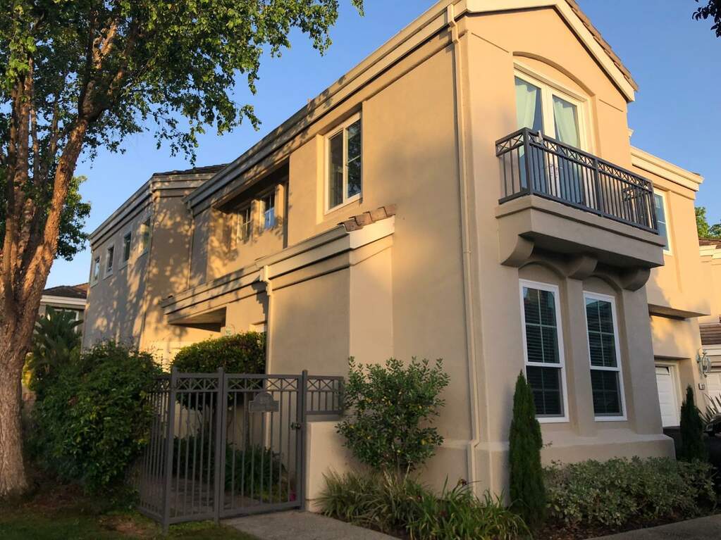 835 Corriente Point Drive, Redwood Shores, CA 94065