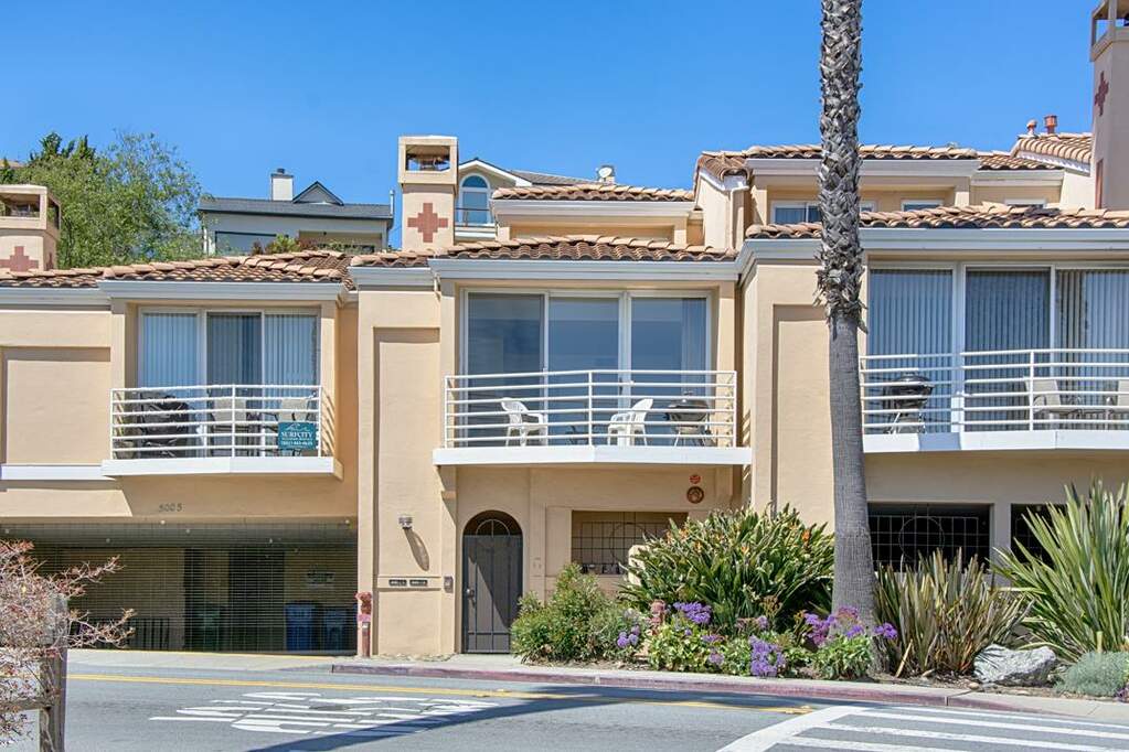 5005 Cliff Drive #2, Capitola, CA 95010