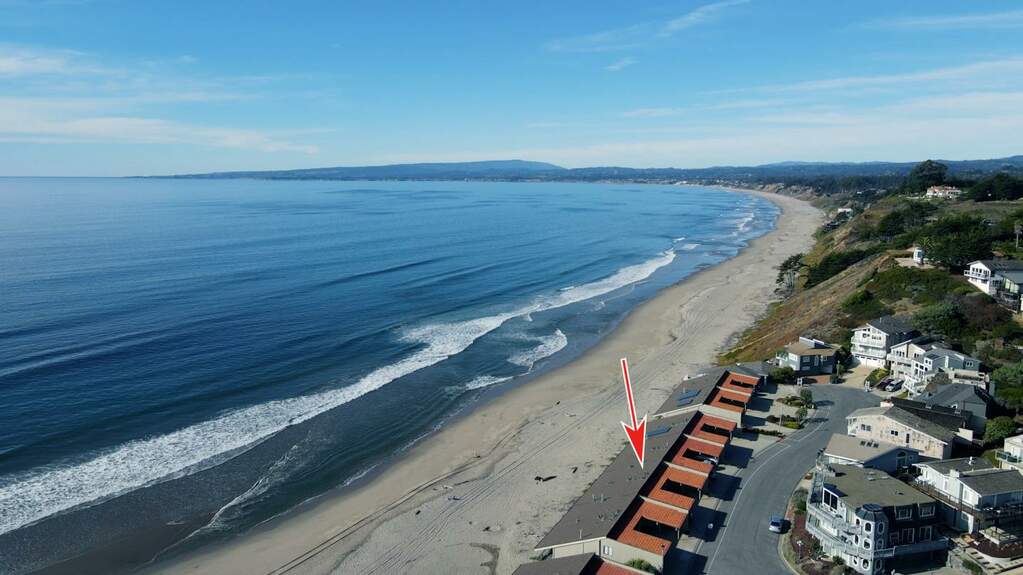 753 The Shoreline photo