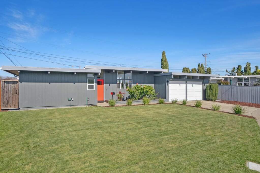 647 Edna Way, San Mateo, CA 94402