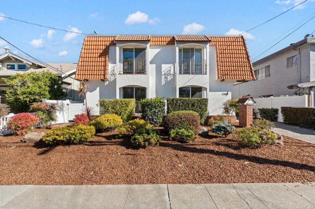  Clinton, Alameda, CA 94501