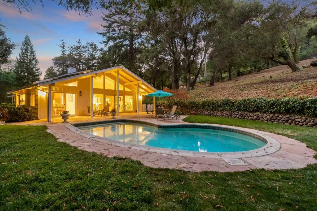 8 Oakhill Drive, Woodside, CA 94062