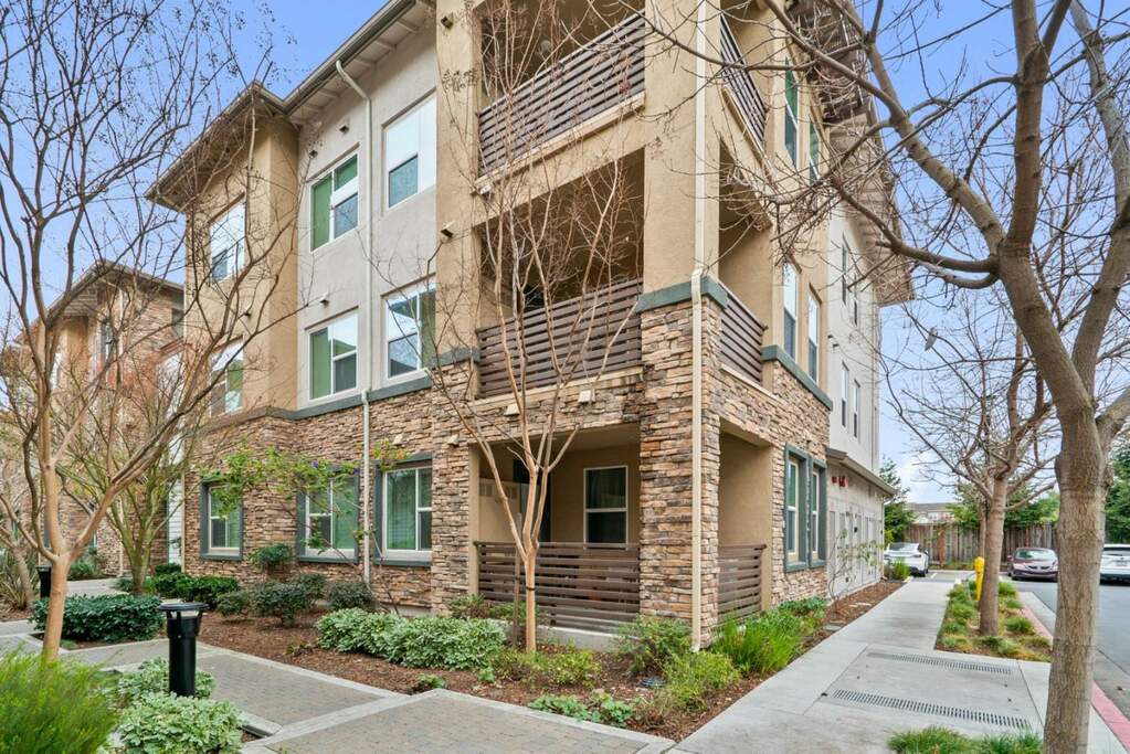 1110 Karby Terrace #303, Sunnyvale, CA 94089