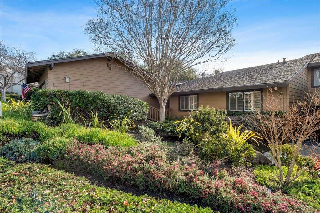 1 Oliver Court, Menlo Park, CA 94025