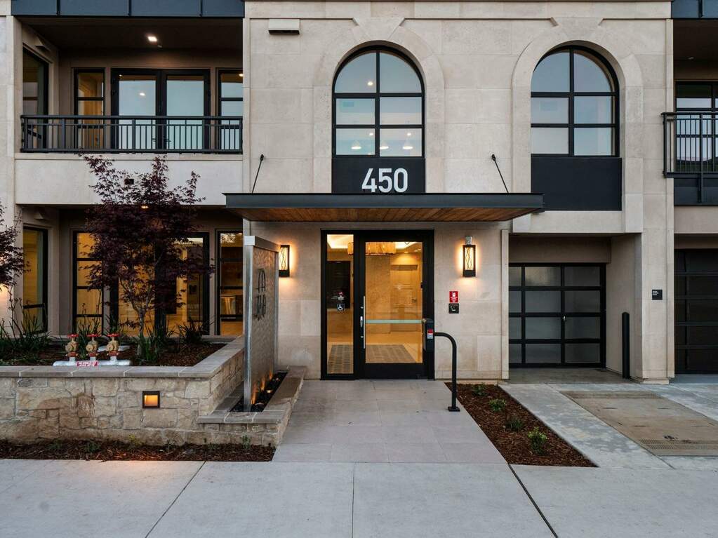450 1st Street #303 photo