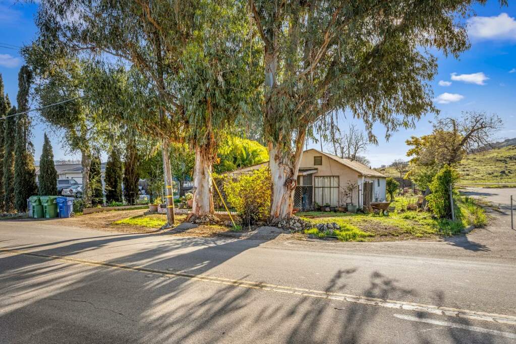 330 Tilton Avenue, Morgan Hill, CA 95037