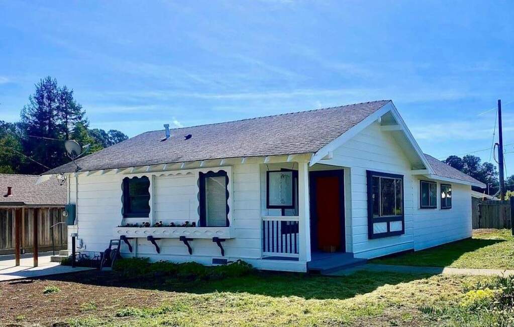 2090 Maciel Avenue, Santa Cruz, CA 95062
