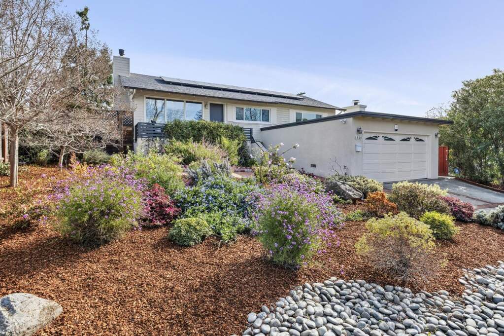 1069 Alameda De Las Pulgas, Redwood City, CA 94061