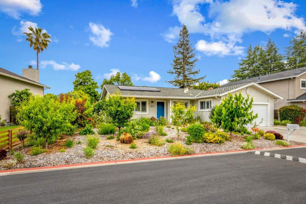 1015 Primrose Lane, Gilroy, CA 95020