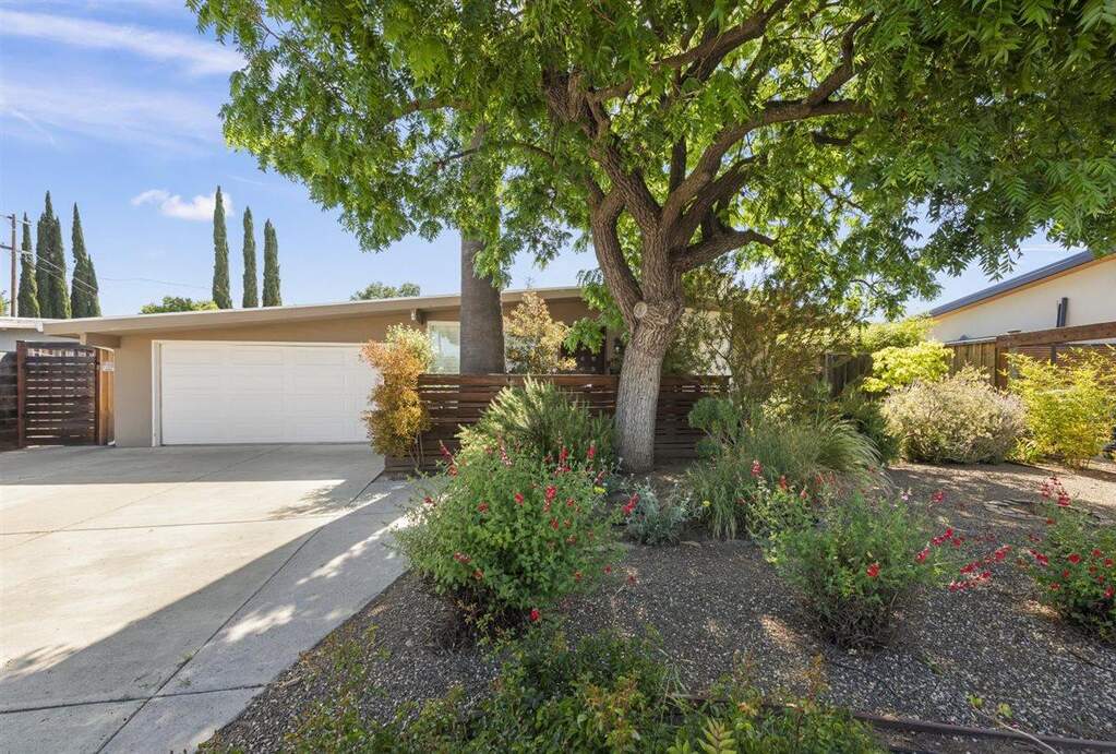 494 Century Drive, Campbell, CA 95008