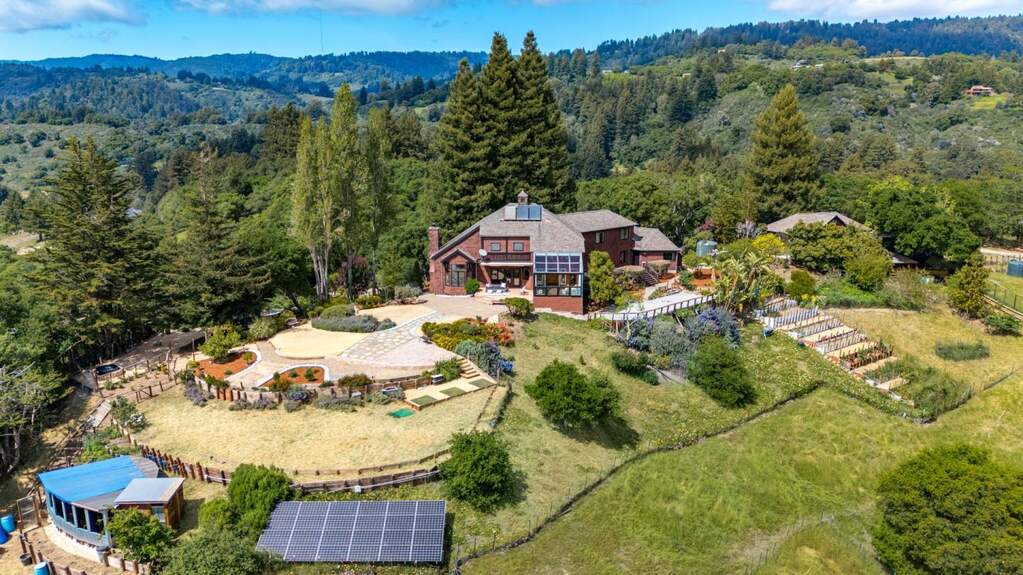 341 Hawk Ridge Lane, Watsonville, CA 95076