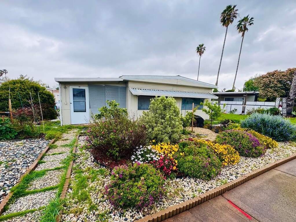 192 Hawaii Circle #192 photo