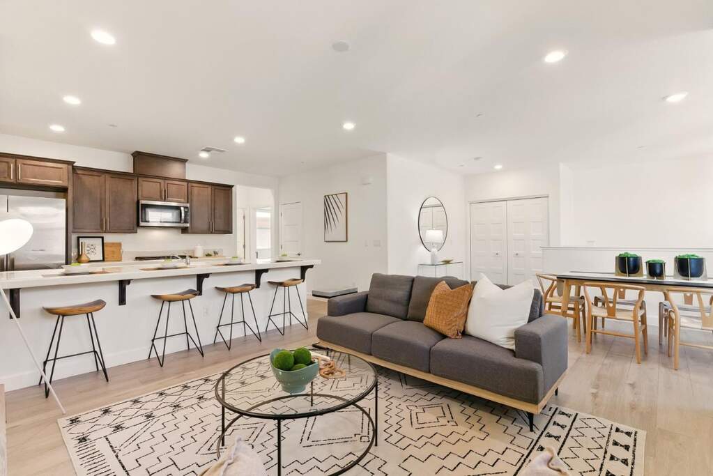 1033 Gabbiano Lane #3, San Jose, CA 95131
