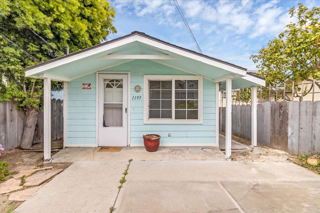 1195 Elm Avenue photo
