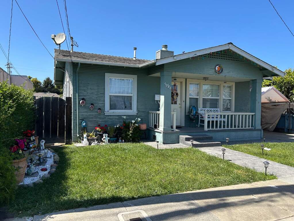 515 Mckenzie Avenue photo