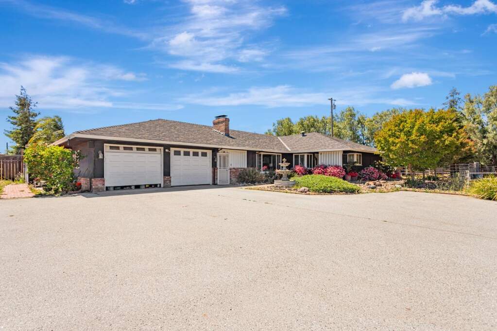 14205 Sycamore Avenue photo