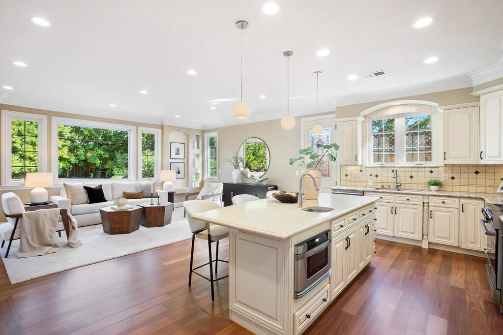 265 Wilton Avenue photo