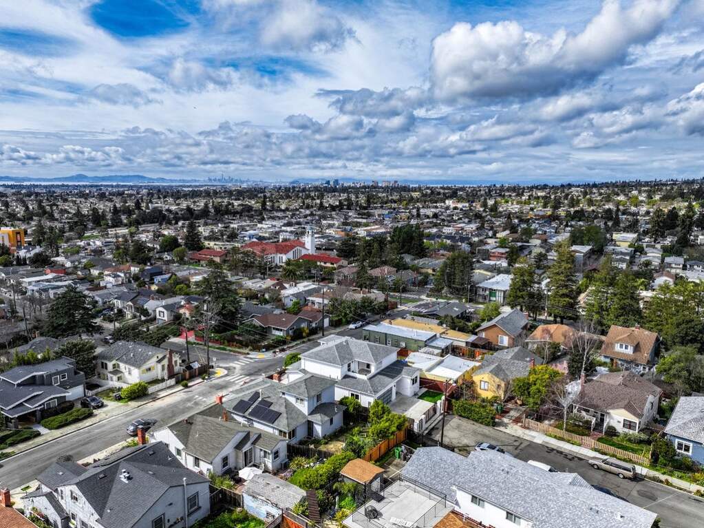 3807 Madrone Avenue, Oakland, CA 94619