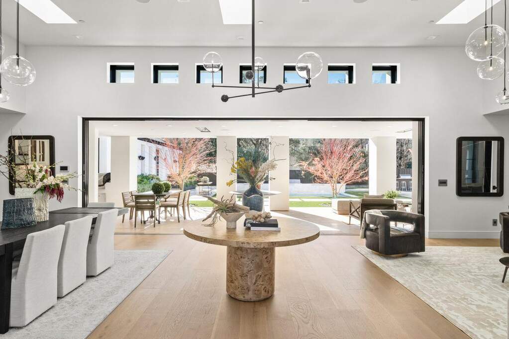 18240 Bancroft Avenue photo