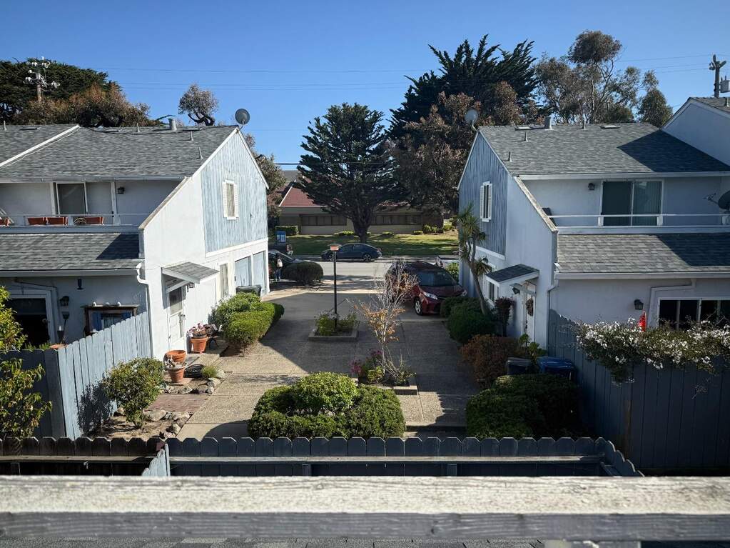 967 Hilby Avenue #C photo