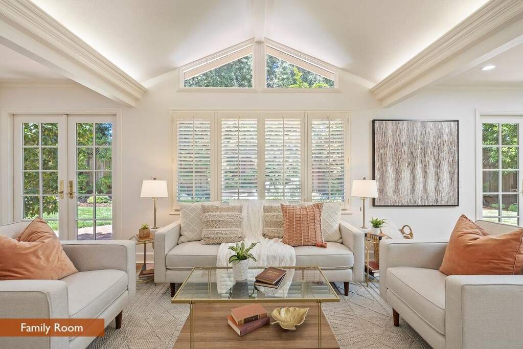 1435 Highland View Court, Los Altos, CA 94024