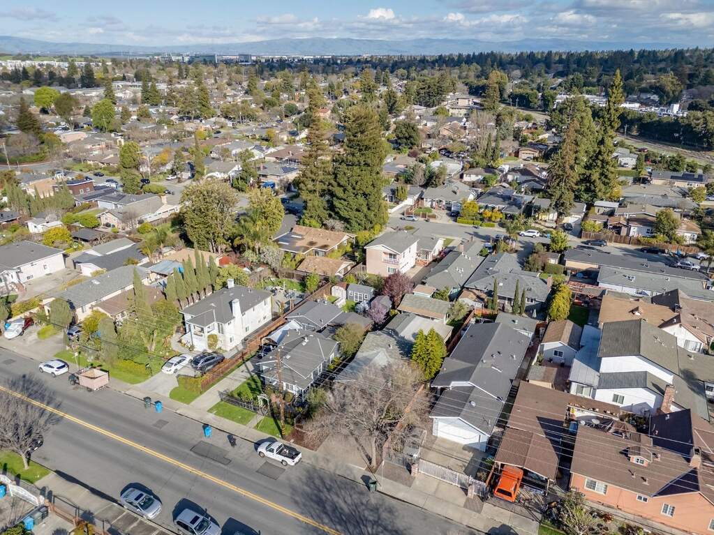 710 5th Ave, Redwood City, CA 94063