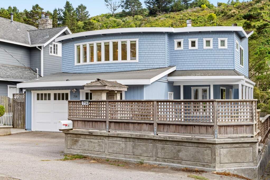 714 Rockaway Beach Avenue, Pacifica, CA 94044