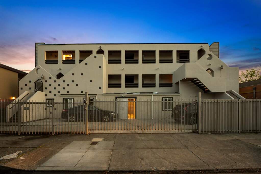  W Macarthur, Oakland, CA 94609