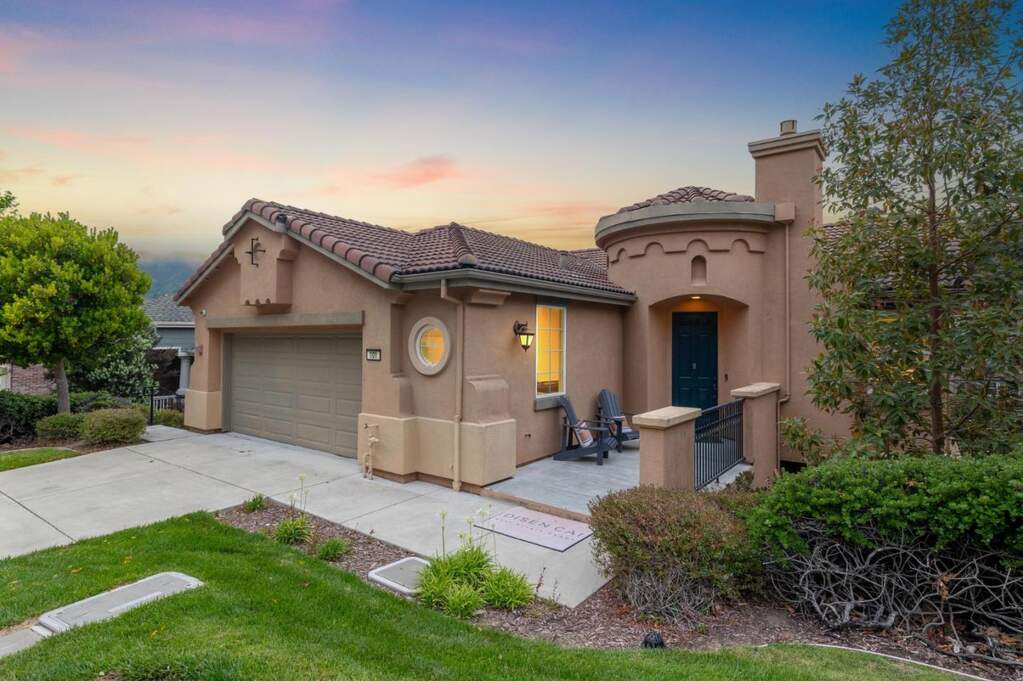 101 Butterweed Lane photo