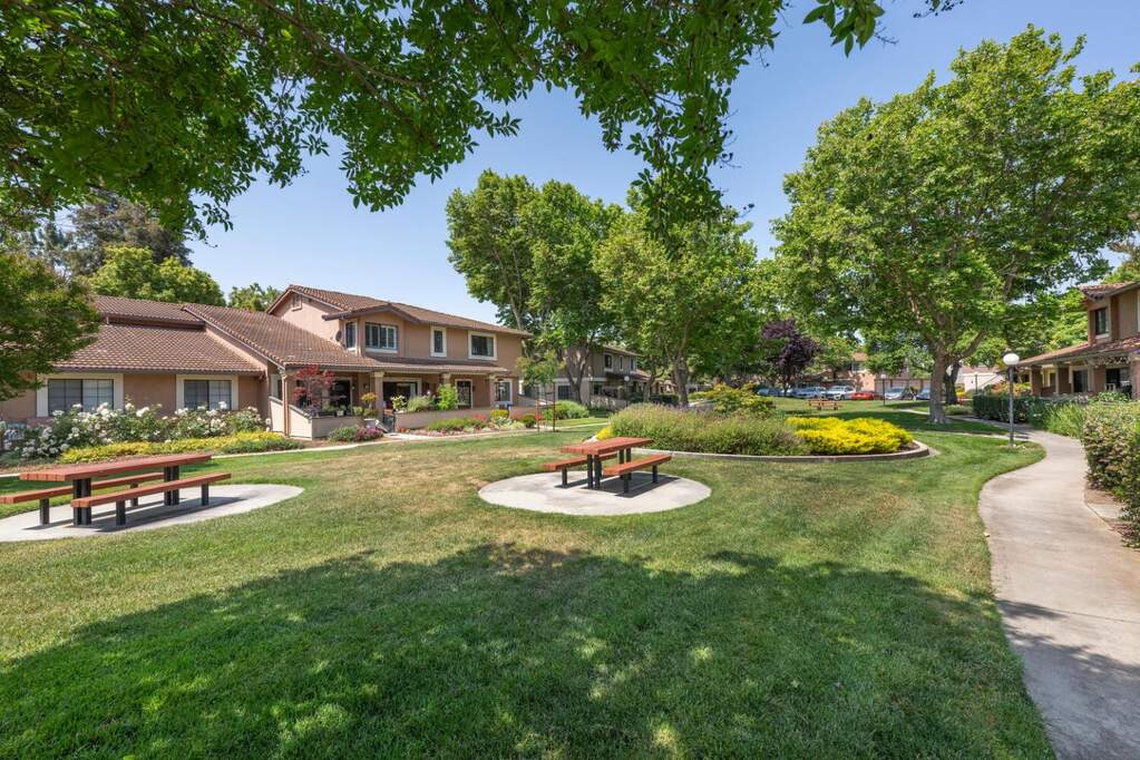 32864 Arbor Vine Drive #40, Union City, CA 94587