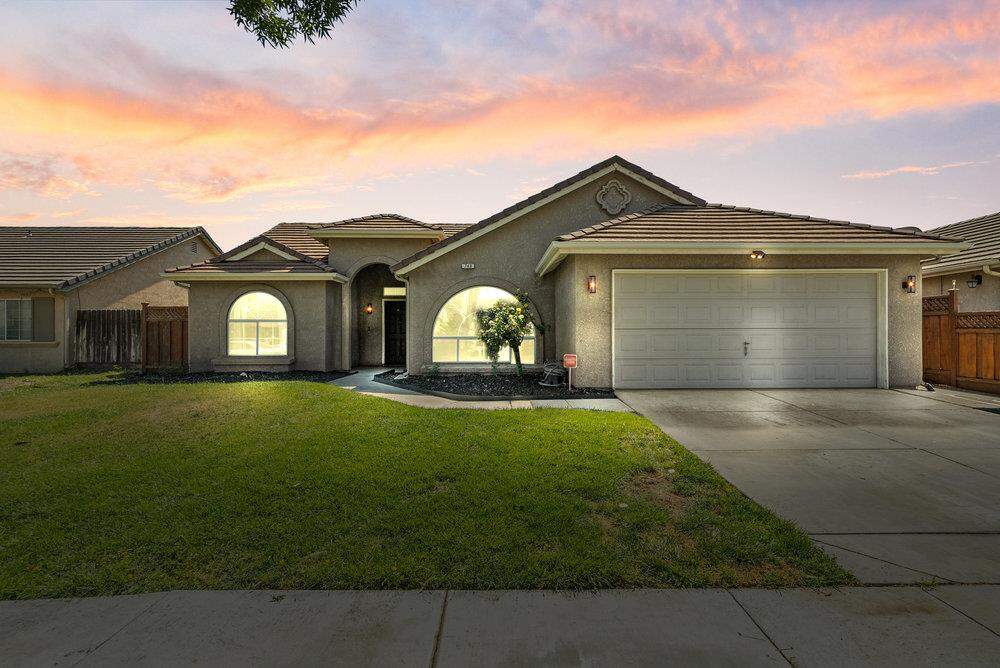 748 Ashbury Court, Los Banos, CA 93635