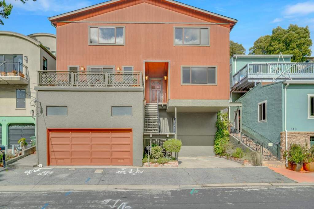 141 Santa Clara Street photo