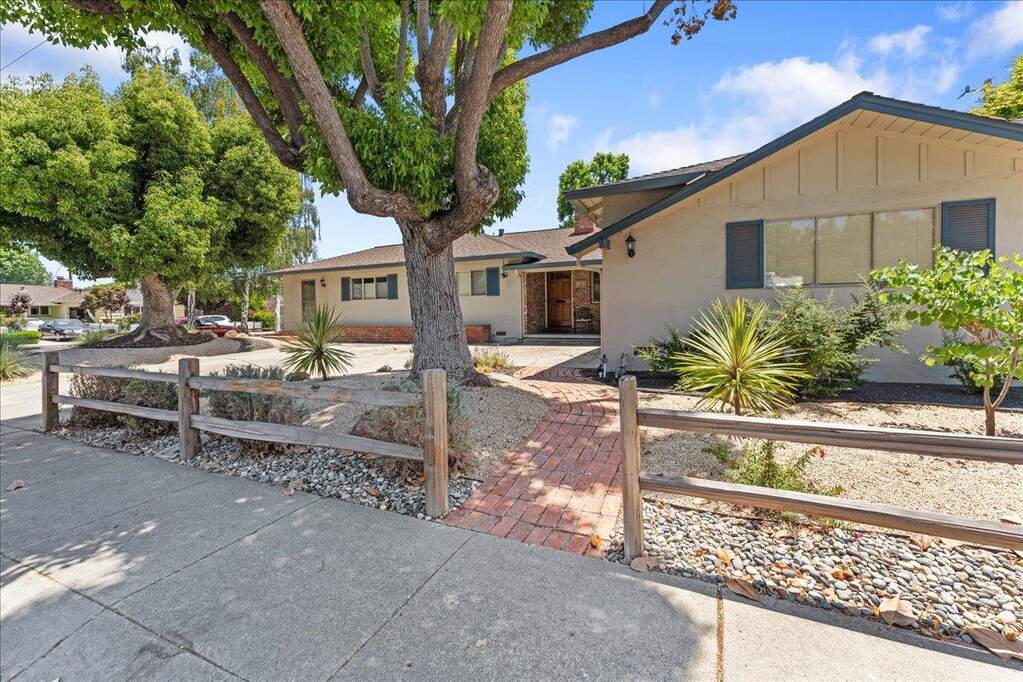 1300 Patio Drive, Campbell, CA 95008