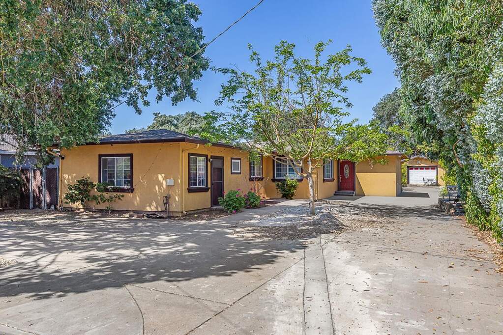 13155 Lincoln Avenue photo