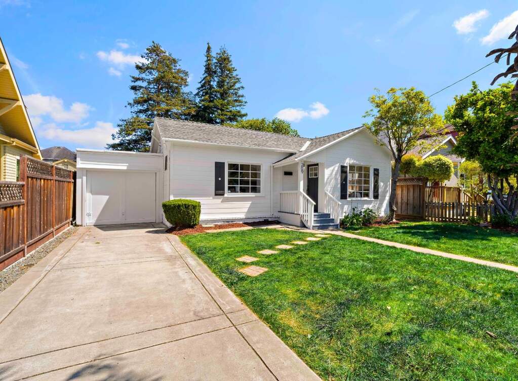 209 Bayswater Avenue photo