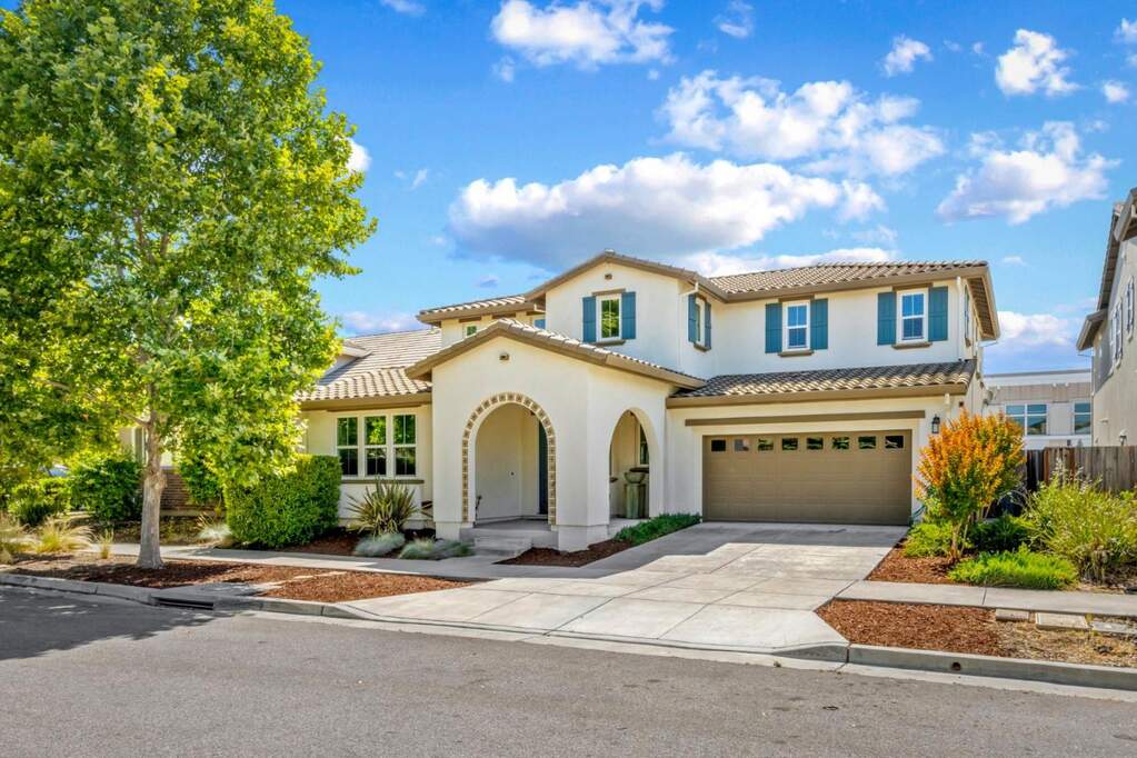 9850 Bobcat Court, Gilroy, CA 95020