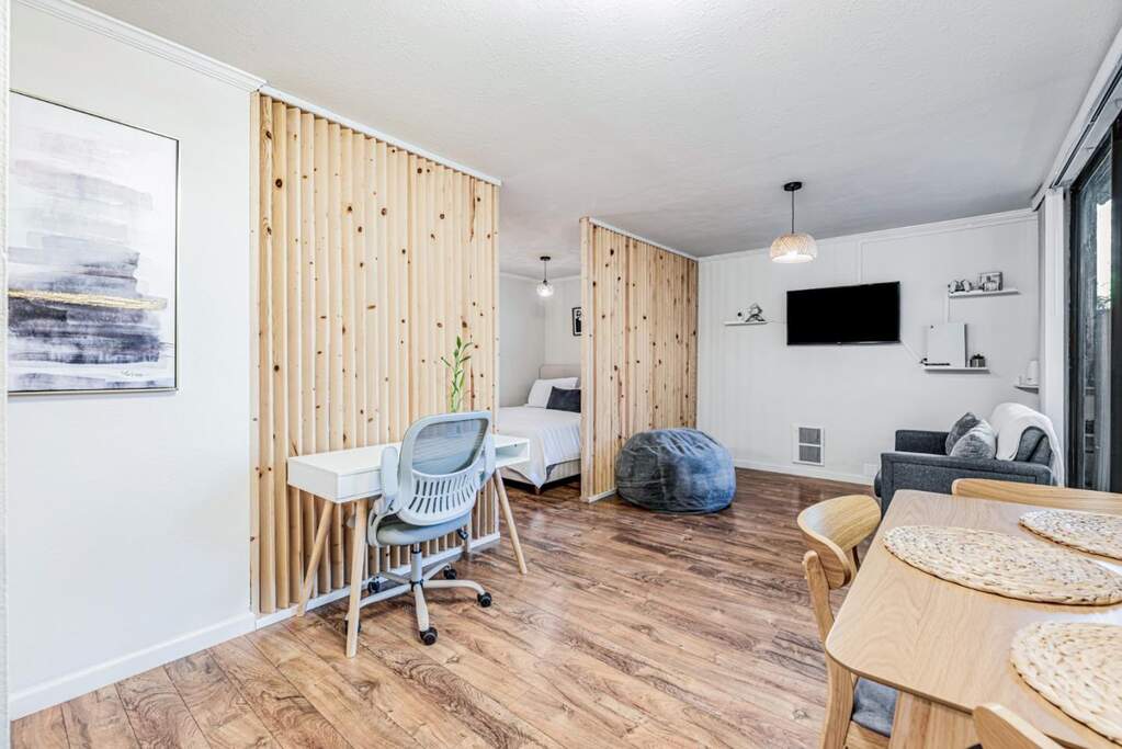 3154 Shelter Creek Lane photo