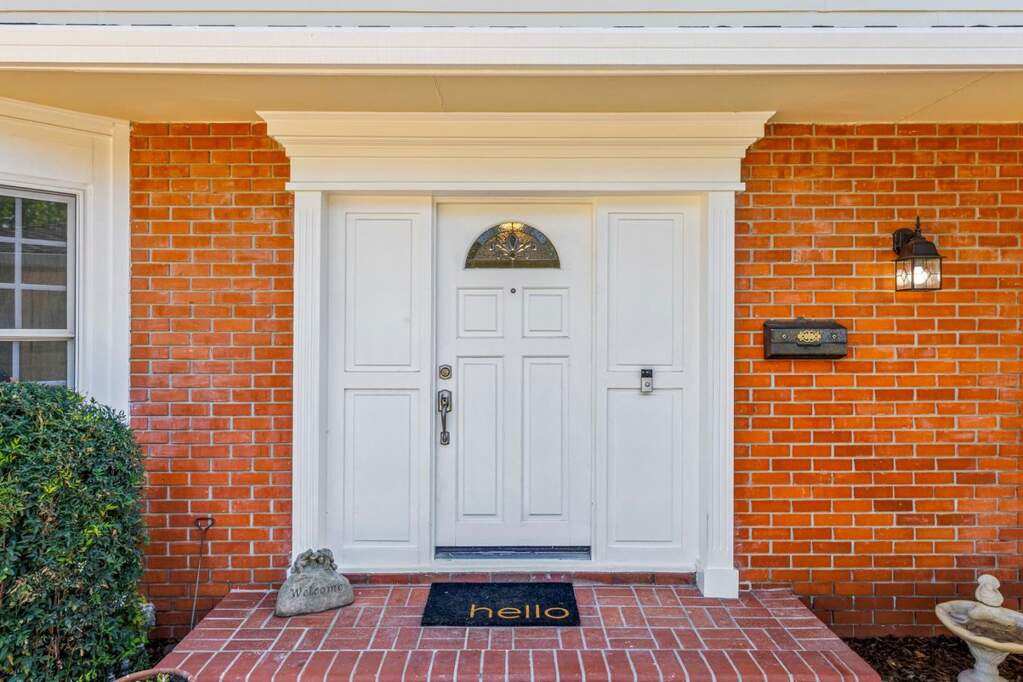 6826 Glenview Drive, San Jose, CA 95120