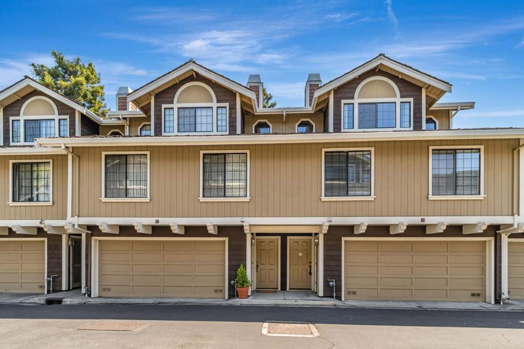 2421 Rebecca Lynn Way photo