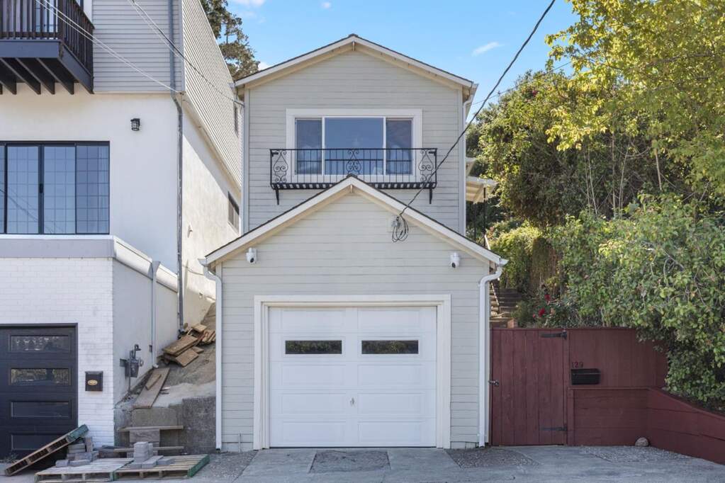 129 Alvarado Street photo