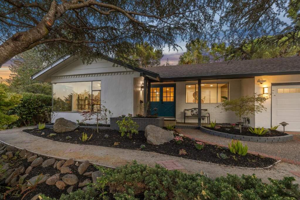 2985 Trousdale Drive photo