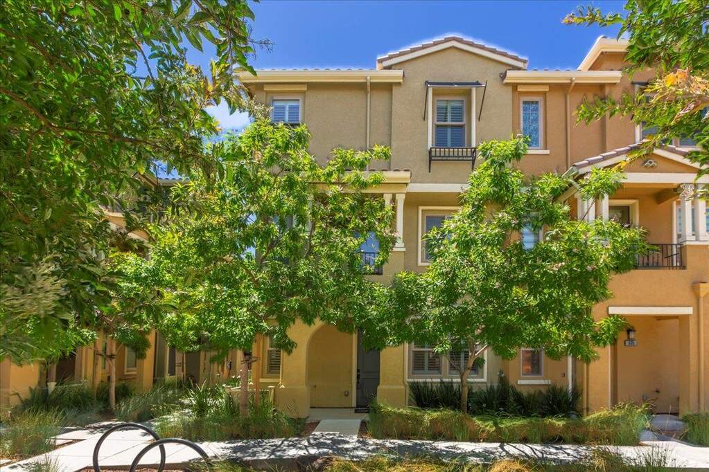 639 Cinnamon Circle, Mountain View, CA 94043